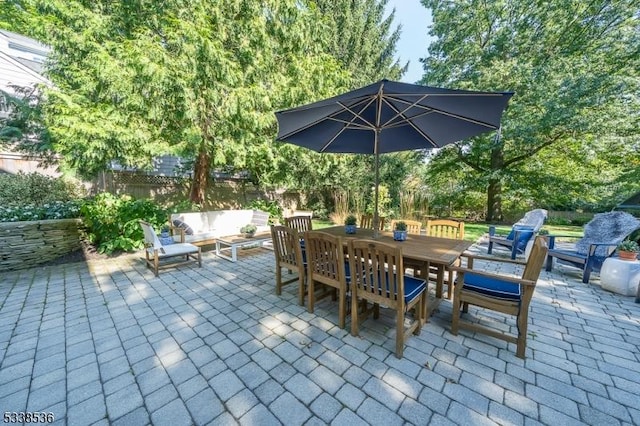 view of patio featuring an outdoor living space