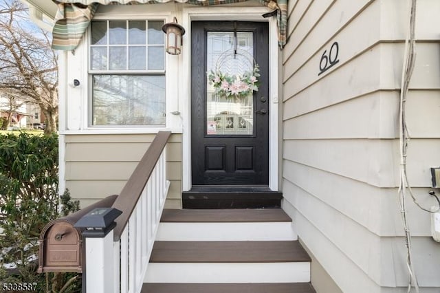 view of property entrance