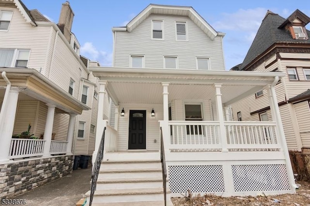 view of front of house featuring covered porch