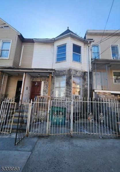 view of townhome / multi-family property