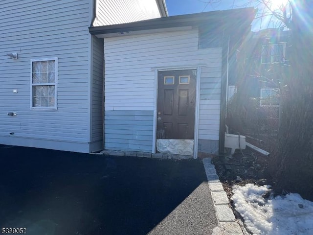 view of entrance to property