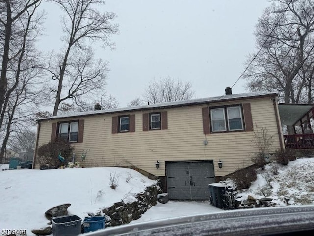 view of front facade with an attached garage