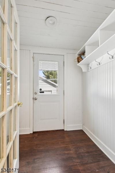 mudroom with wood ceiling, dark wood-style flooring, and baseboards