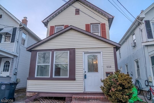 Listing photo 3 for 529 E 2nd St, Bound Brook Boro NJ 08805