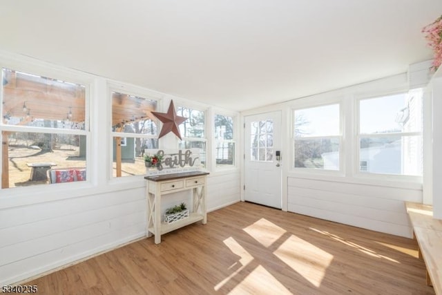 view of sunroom / solarium