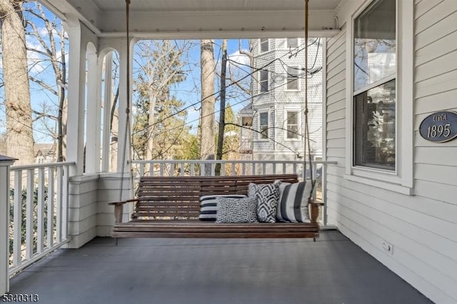 view of patio / terrace with covered porch