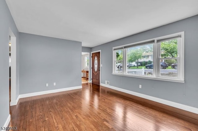 637 Bensel Dr, Mount Arlington Boro, NJ 07850 - unfurnished room with baseboards and wood finished floors