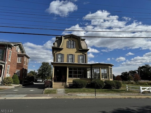 152 Main St, Flemington Boro NJ, 08822, 5 bedrooms, 2.5 baths house for sale