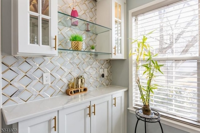 bar with decorative backsplash