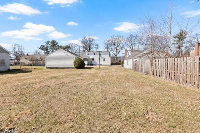 view of yard featuring fence