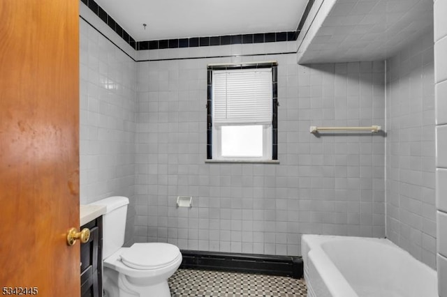 full bath featuring baseboard heating, toilet, and tile walls