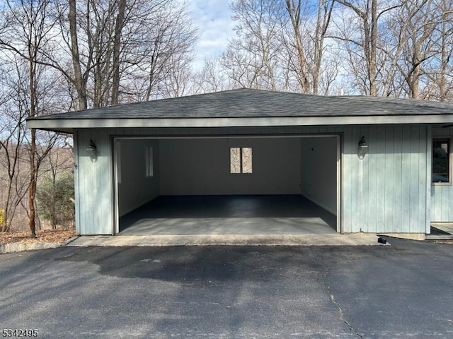 5 Apgar Way, Tewksbury Twp, NJ 08833 - view of detached garage