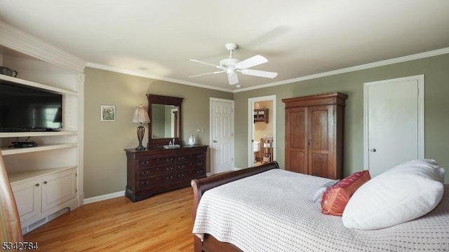 bedroom featuring light wood-style flooring, ornamental molding, baseboards, and a ceiling fan
