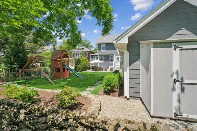 22 Salter Pl, Maplewood Twp, NJ 07040 - view of yard with a playground