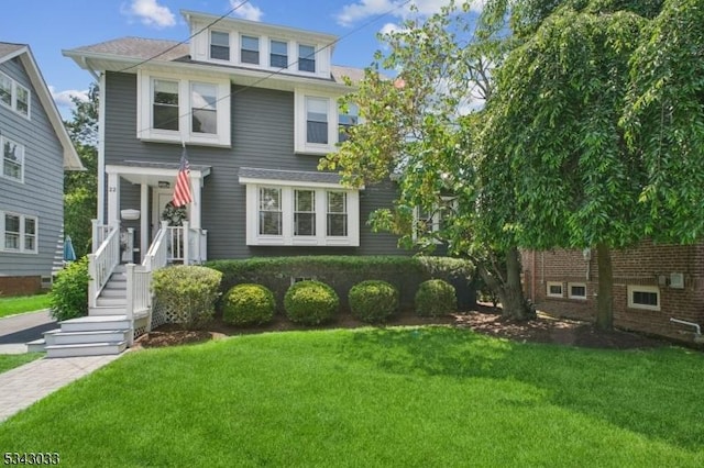 22 Salter Pl, Maplewood Twp, NJ 07040 - traditional style home featuring a front lawn