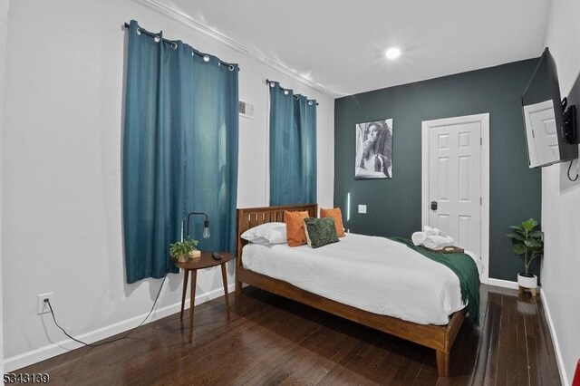 84 W 3rd St, Bayonne City, NJ 07002