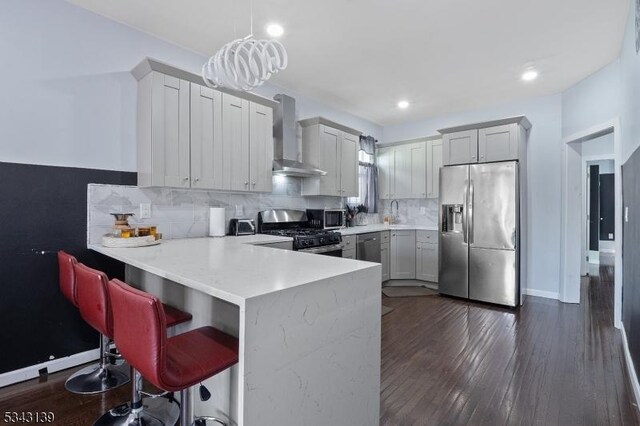 84 W 3rd St, Bayonne City, NJ 07002