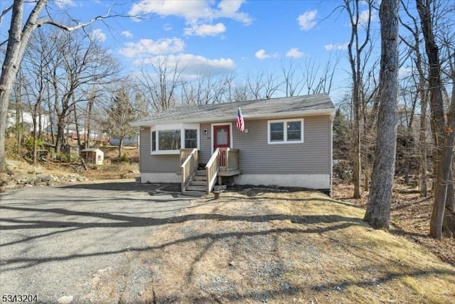 view of front of property