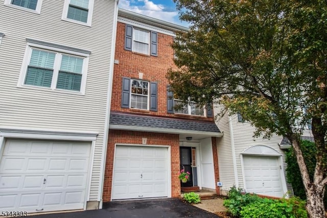 3 Knox Ct, Bernards Twp, NJ 07920 - view of property with brick siding and an attached garage