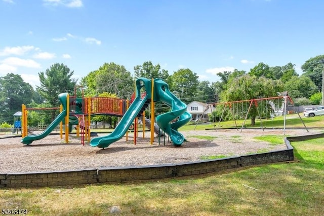 106 Chincopee Ave, Hopatcong Boro, NJ 07843 - view of community playground