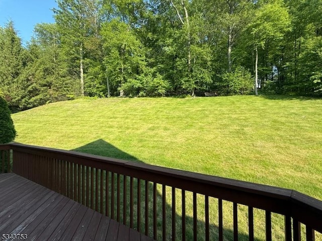 20 Tonnelier Way, Denville Twp, NJ 07834 - view of green lawn with a wooden deck