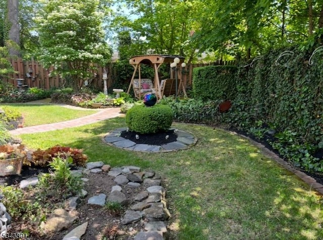 7 High St, Stanhope Boro, NJ 07874 - view of yard