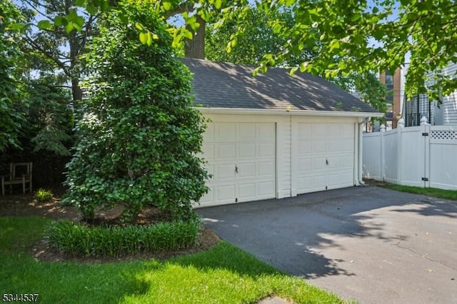 516 Hillcrest Ave, Westfield Town, NJ 07090 - view of detached garage
