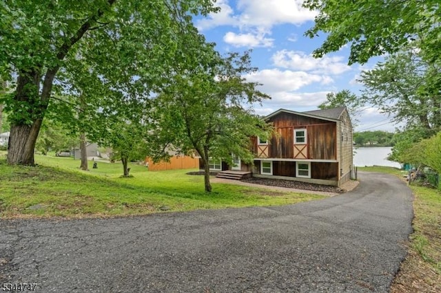 75 Shore Rd, Green Twp, NJ 07821 - view of front of property featuring a front lawn and board and batten siding