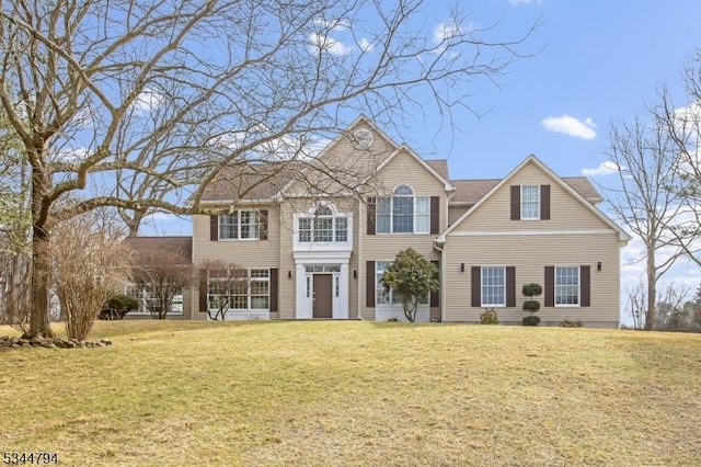 view of front of property with a front yard
