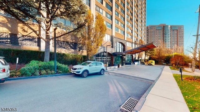 view of building exterior featuring a city view