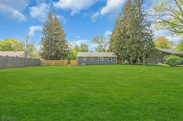 58 Meadowview Rd, Long Hill Twp, NJ 07946 - view of yard featuring fence