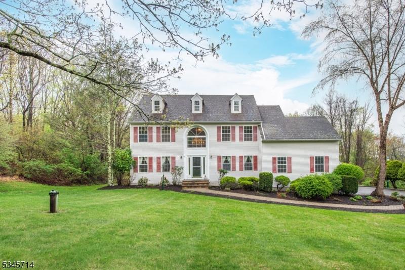 91 Spring Ln, Washington Twp, NJ 07840 - view of front of house with a front yard