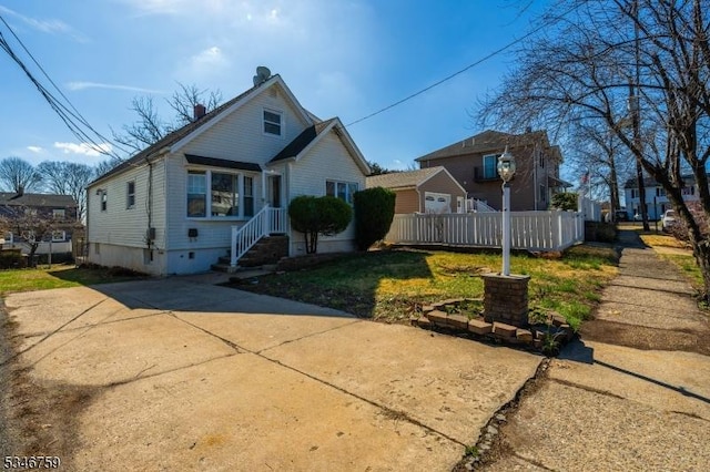 view of front of property with fence