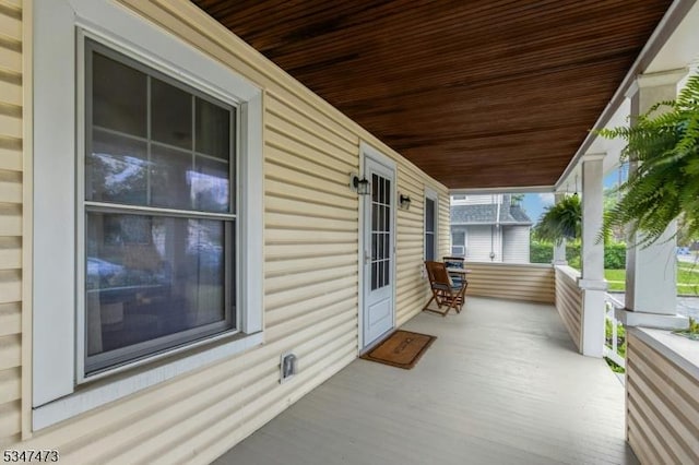577-9 Greenbrook Rd, North Plainfield Boro, NJ 07063 - view of covered porch