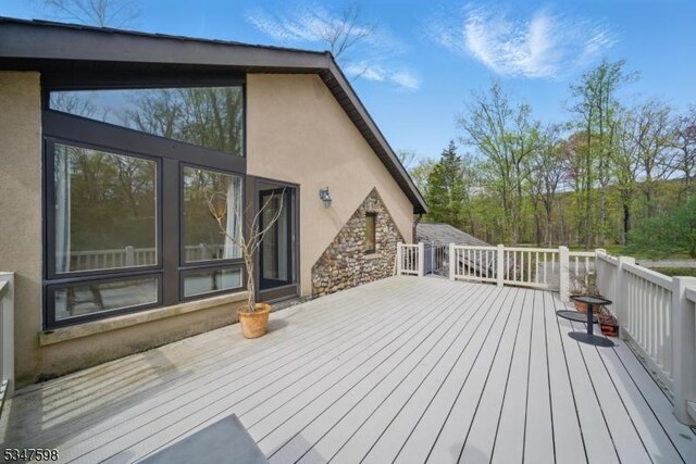 69 Mount Pleasant Rd, Knowlton Twp, NJ 07832 - view of deck