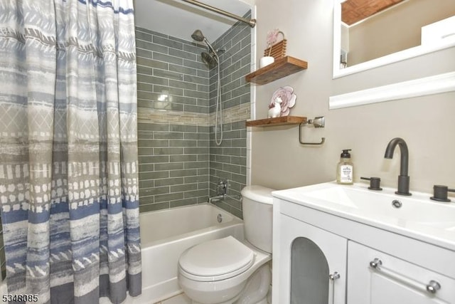 3 Davos Dr Unit 6, Vernon Twp, NJ 07462 - bathroom with toilet, vanity, and shower / tub combo with curtain