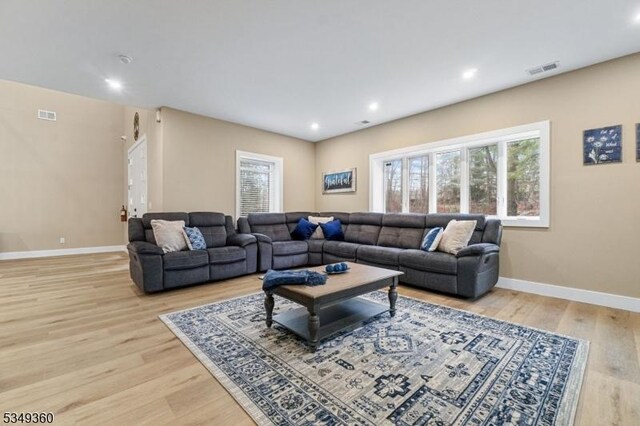 232 Kinnelon Rd, Kinnelon Boro, NJ 07405