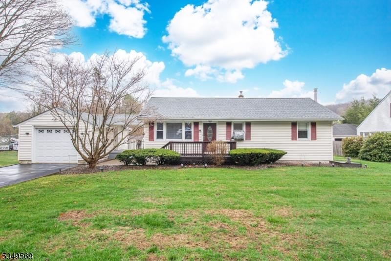 74 Swartswood Rd, Newton Town, NJ 07860 - ranch-style house with a front yard and driveway