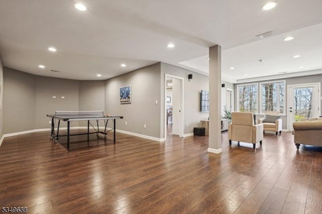 playroom with recessed lighting, baseboards, dark wood-style flooring, and visible vents