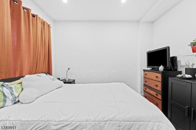 bedroom featuring recessed lighting