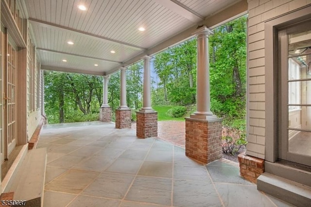 9 Valley View Dr, Lebanon Twp, NJ 07830 - view of porch
