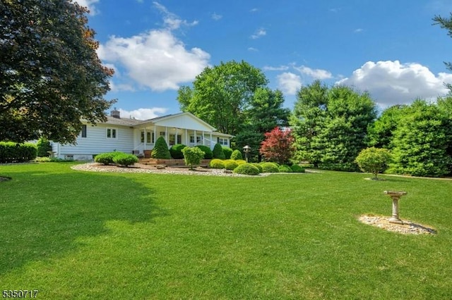 35 Clearview Dr, Randolph Twp, NJ 07869 - view of green lawn