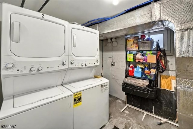 105-107 Sanford Ave, Belleville Twp, NJ 07109 - laundry area featuring stacked washer / drying machine
