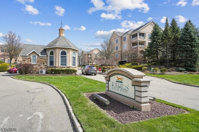 2210 Johnson Dr, Rockaway Twp, NJ 07866 - view of home's community featuring a lawn