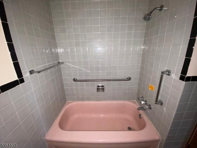 full bathroom featuring tub / shower combination