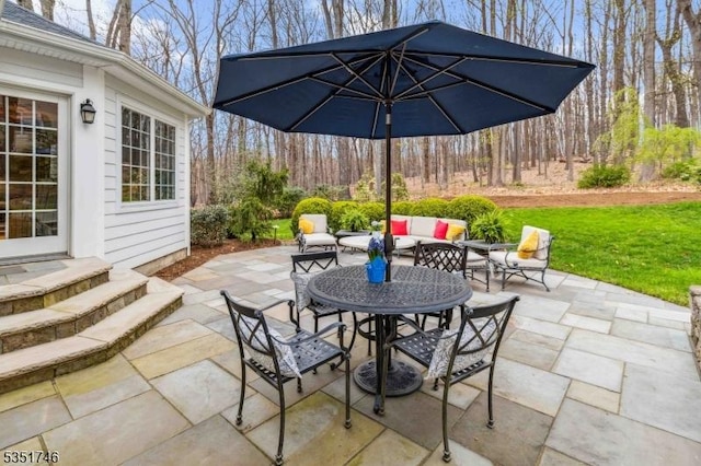 view of patio with outdoor lounge area