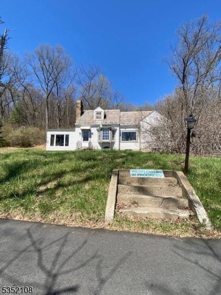 28 Dogwood Ln, Washington Twp, NJ 07882 - view of front of property featuring a chimney