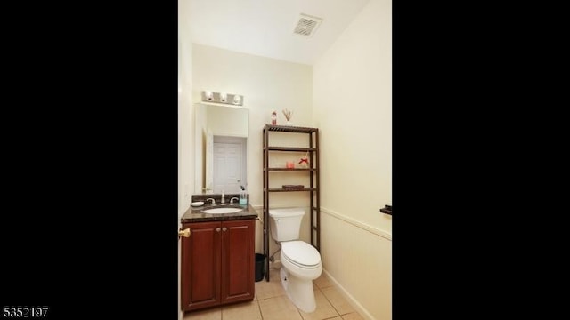 5 Dege Farm Rd, Tewksbury Twp, NJ 07830 - bathroom with toilet, tile patterned floors, vanity, and baseboards
