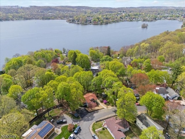 21 Highland Ave, Stanhope Boro, NJ 07874 - aerial view of property and surrounding area with a large body of water