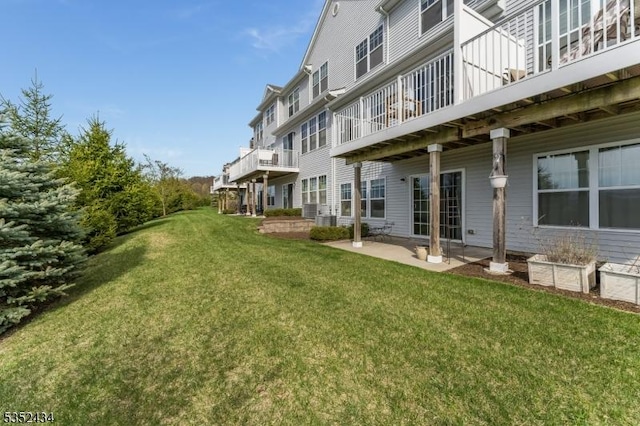 5 Blazingstar Way, Allamuchy Twp, NJ 07840 - view of grassy yard featuring a patio area
